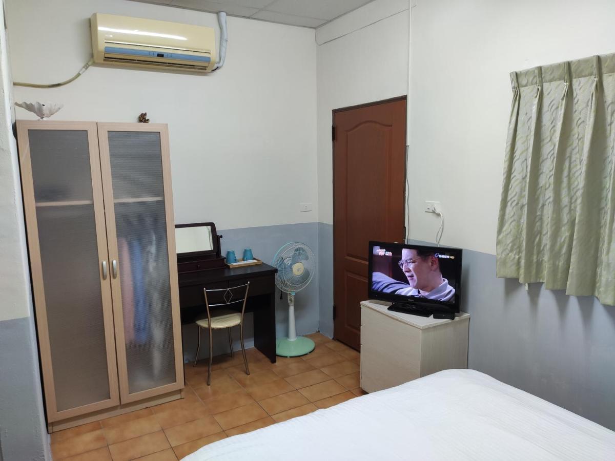 Papa Bear'S Guesthouse Taichung Habitación foto