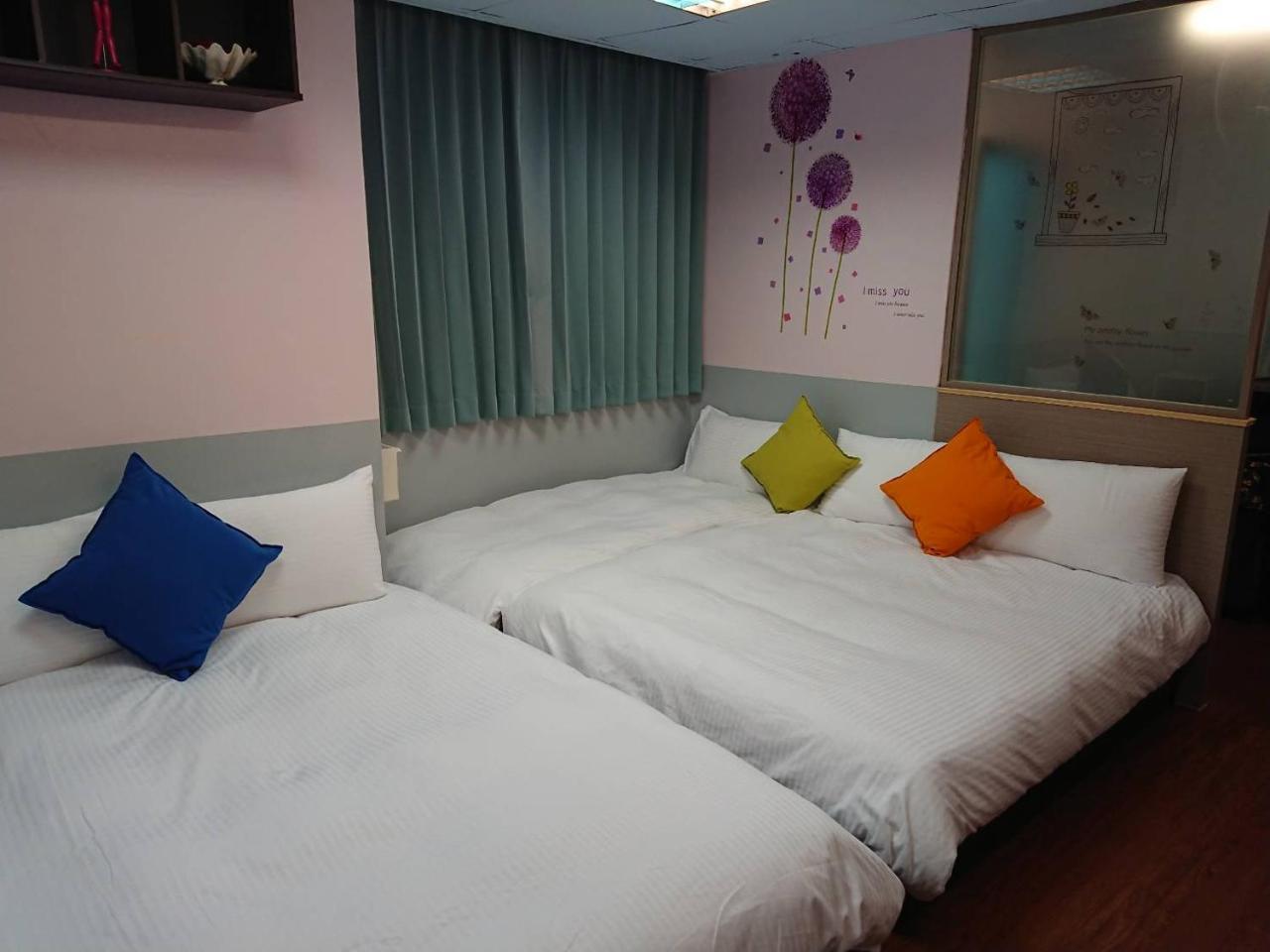 Papa Bear'S Guesthouse Taichung Exterior foto